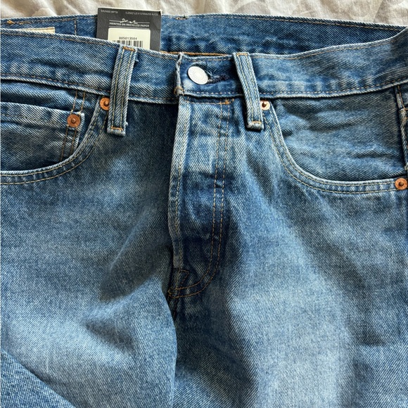 NWT - LEVI 501 Original Jeans - Picture 3 of 6